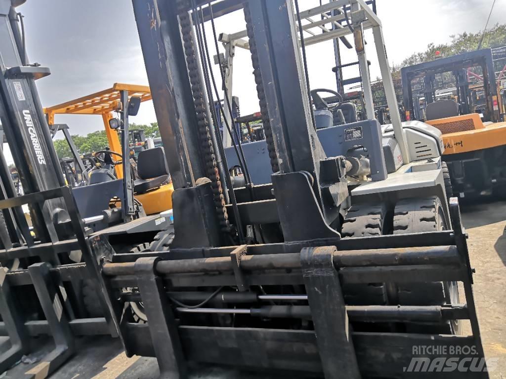 TCM 100 Empilhadores Diesel