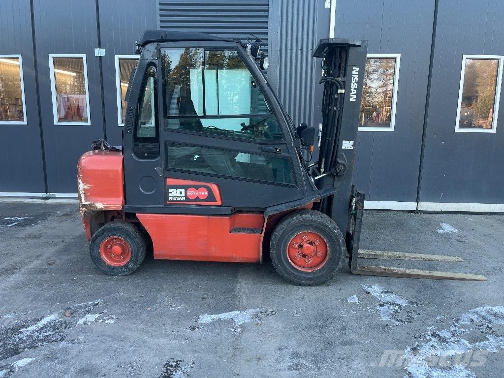 Nissan FGD02A300 Empilhadores Diesel