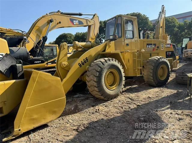 CAT 966 F Pás carregadoras de rodas