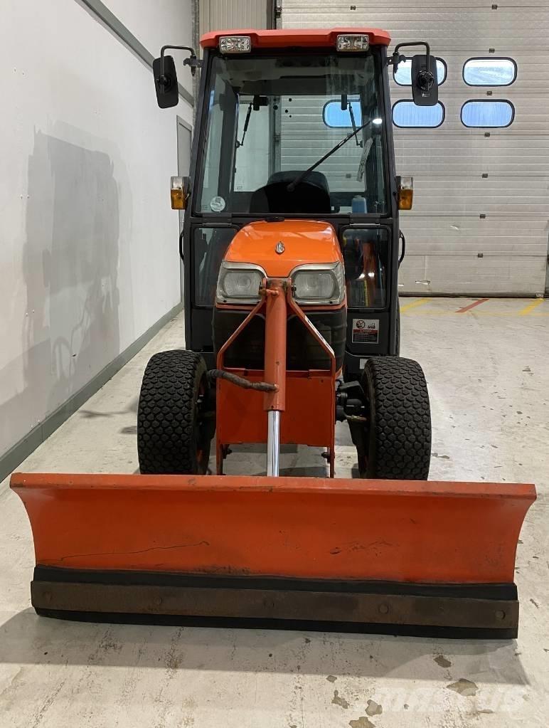 Kubota B2530 Tractores compactos