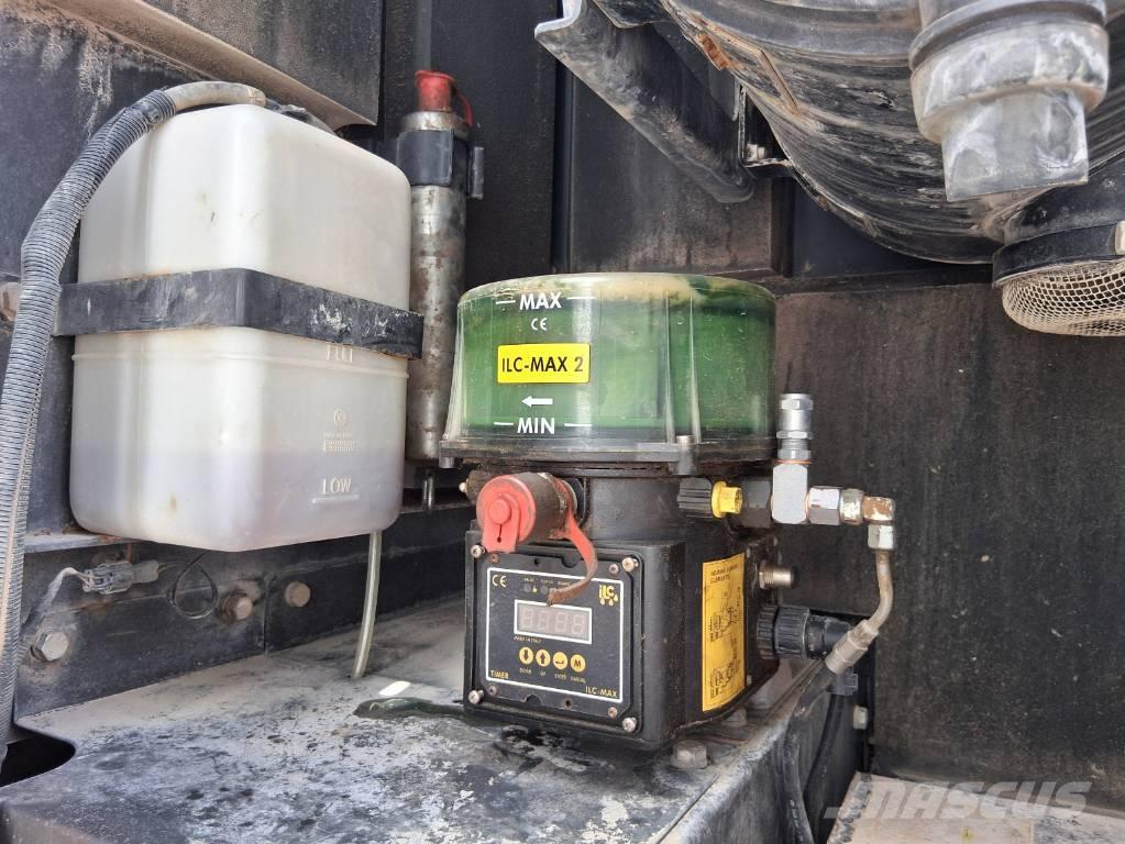 CASE CX300D | OQ70/55 Escavadoras de rastos