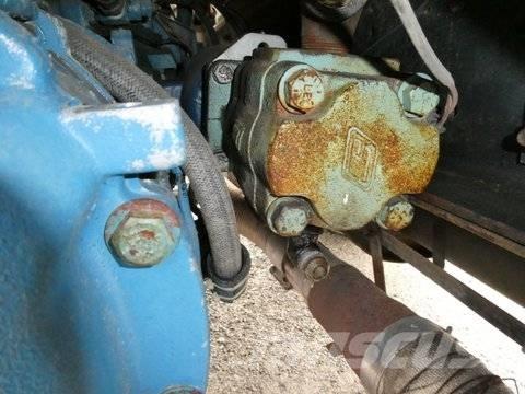  INTERNATONAL 4900 Camiões de chassis e cabine