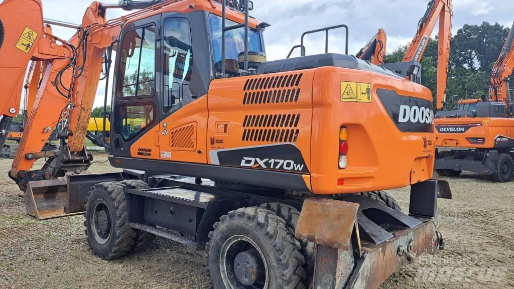 Doosan DX 170 W Escavadoras de rodas