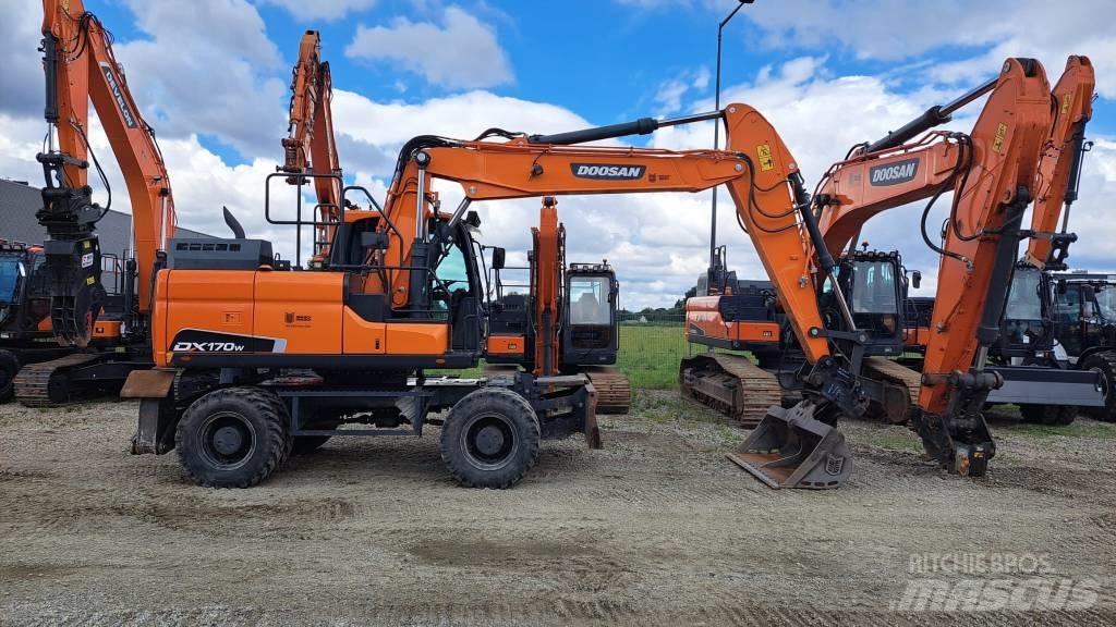 Doosan DX 170 W Escavadoras de rodas