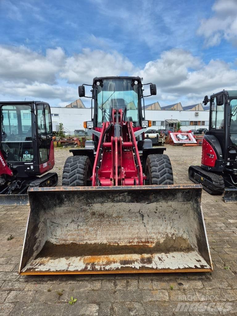 Yanmar V100/5 Pás carregadoras de rodas