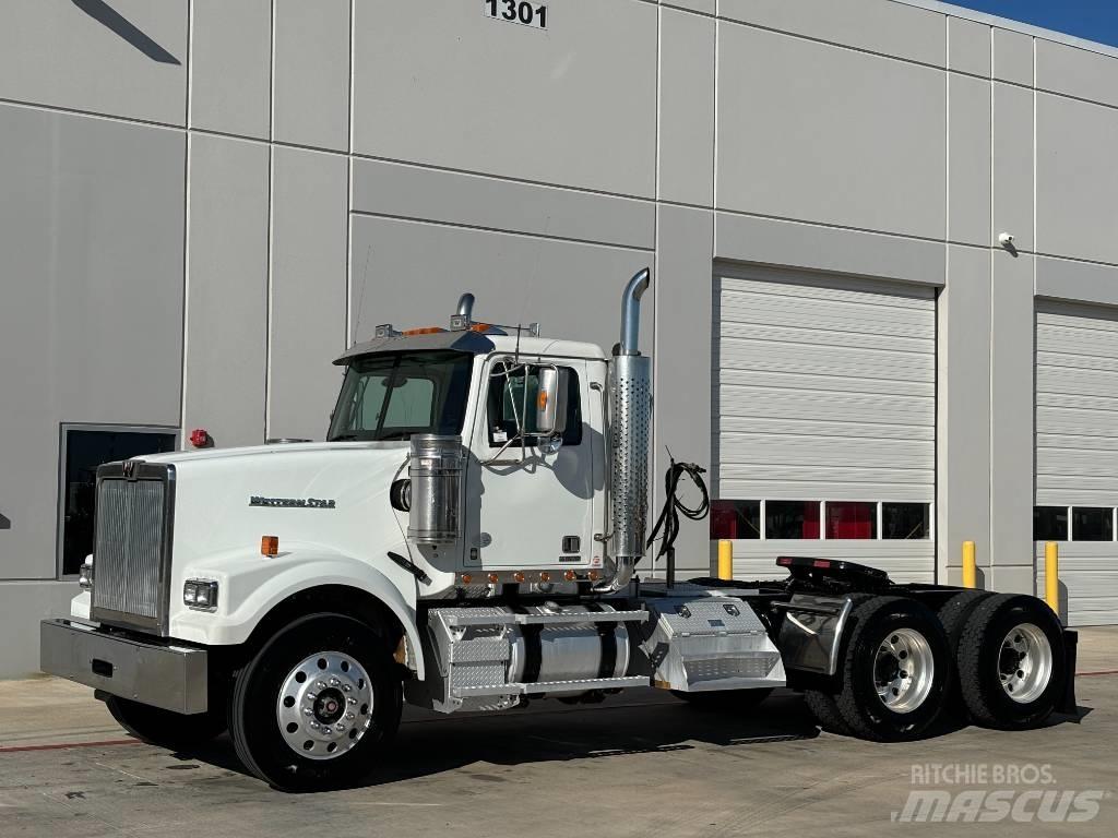 Western Star 4900 Tractores (camiões)