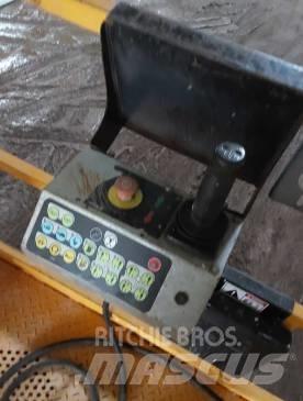 Haulotte H 15 SX Elevadores de tesoura