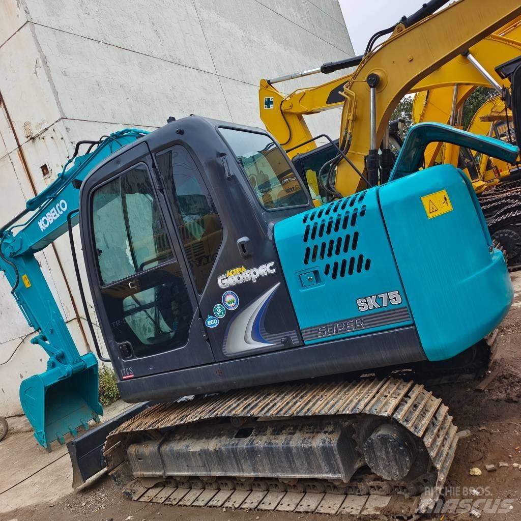 Kobelco SK 75 Escavadoras Midi 7t - 12t