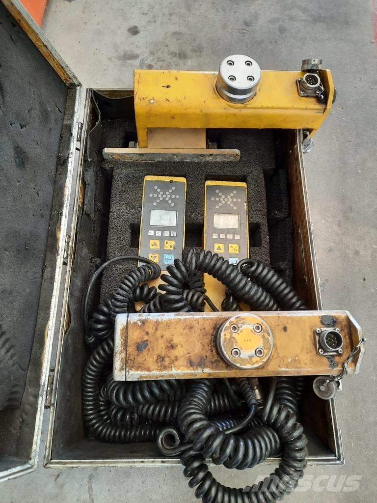 Demag DF115 P DA Pavimentadoras de asfalto