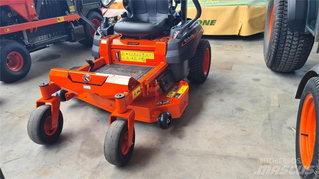Kubota Z1-421 Corta-Relvas Greens