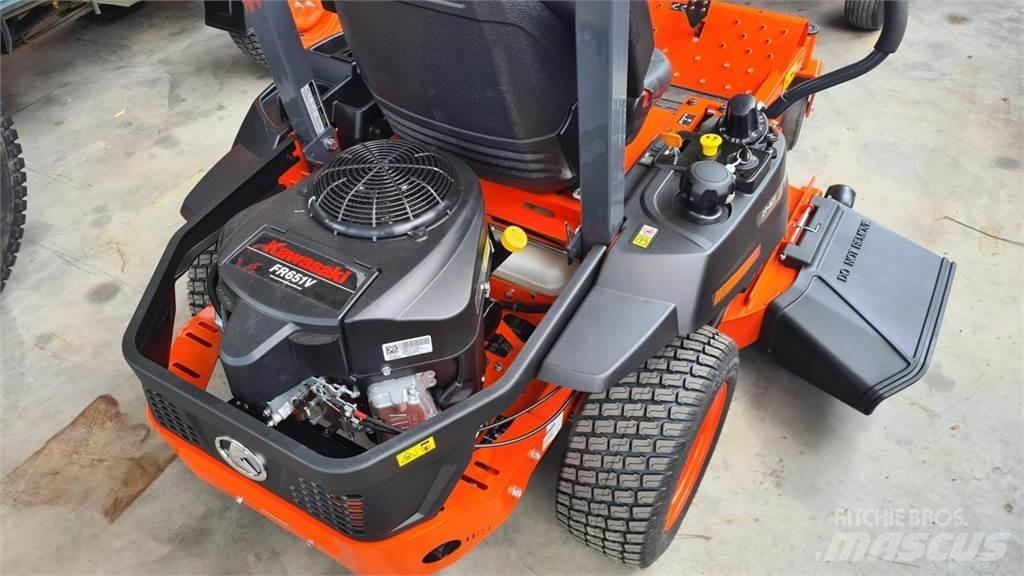 Kubota Z1-421 Corta-Relvas Greens