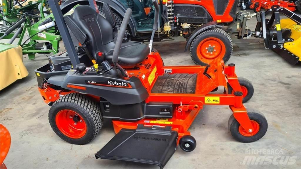 Kubota Z1-421 Corta-Relvas Greens