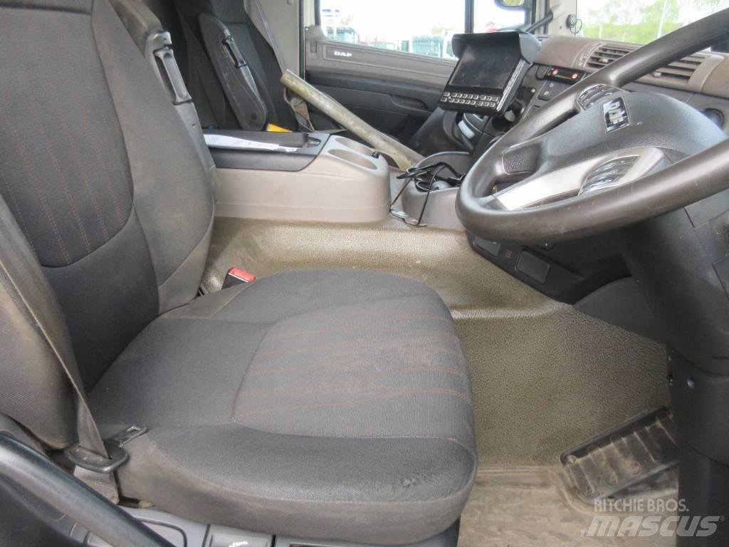 DAF CF450 Camiões de guincho/estrado