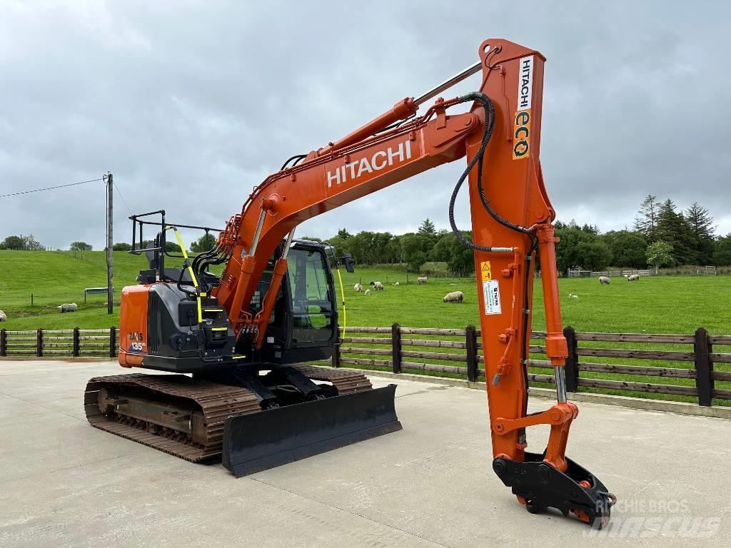 Hitachi ZX 135 US-6 Escavadoras de rastos