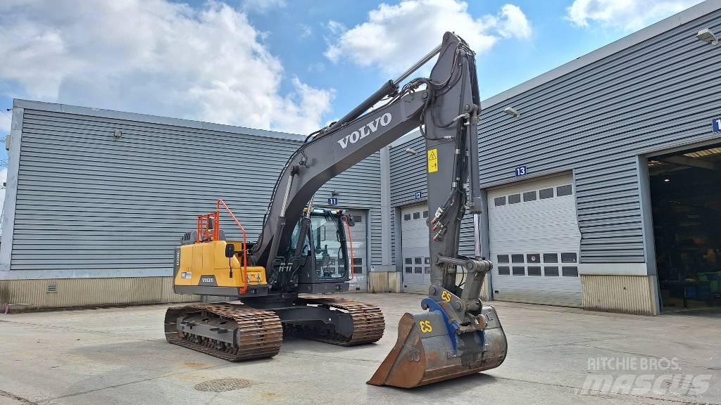 Volvo EC220E Escavadoras de rastos