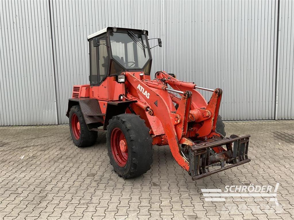 Atlas 82 E Pás carregadoras de rodas