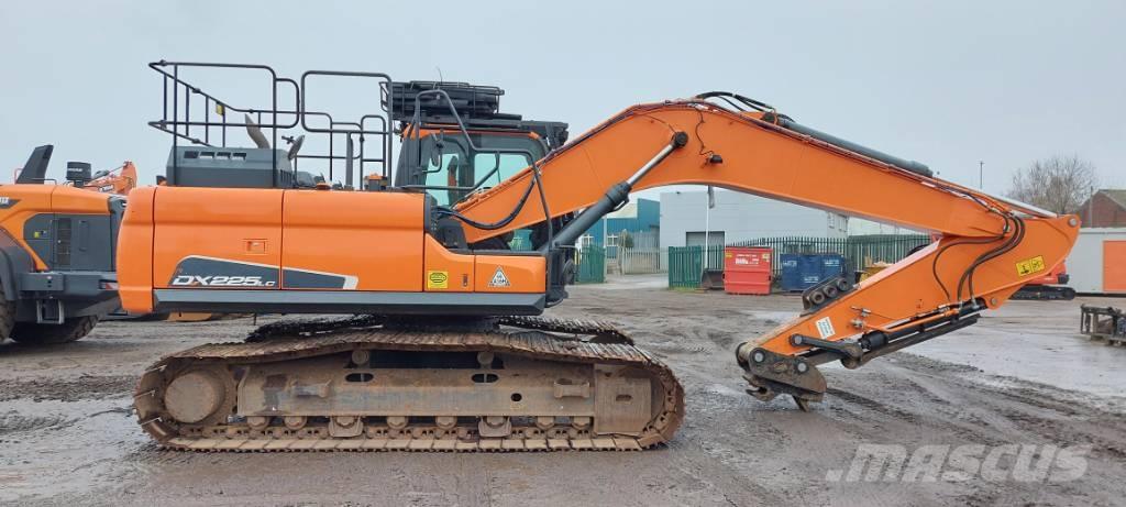 Develon DX225LC-5 Escavadoras de rastos
