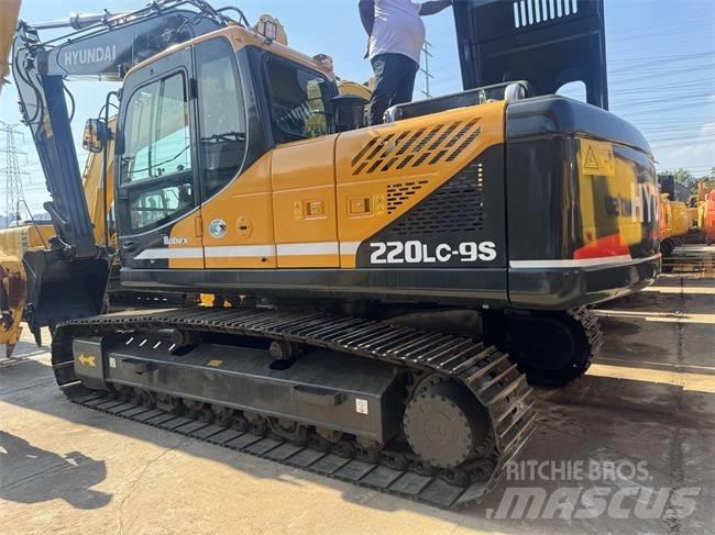 Hyundai Robex 220 LC Escavadoras de rastos