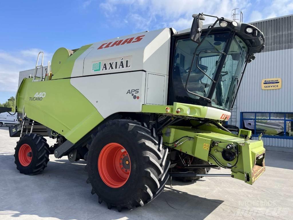 CLAAS Tucano 440 Ceifeiras debulhadoras