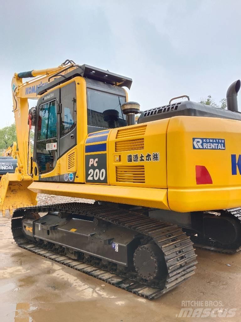 Komatsu PC200-8 Escavadoras de rastos