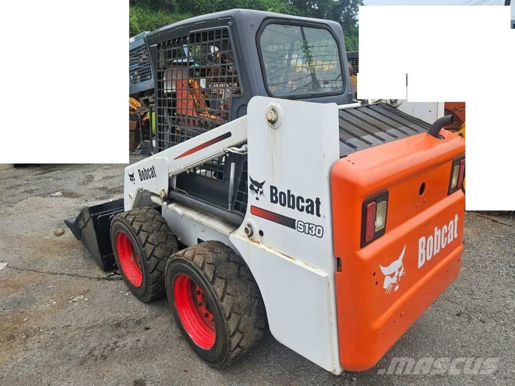 Bobcat S 130 Carregadoras de direcção deslizante