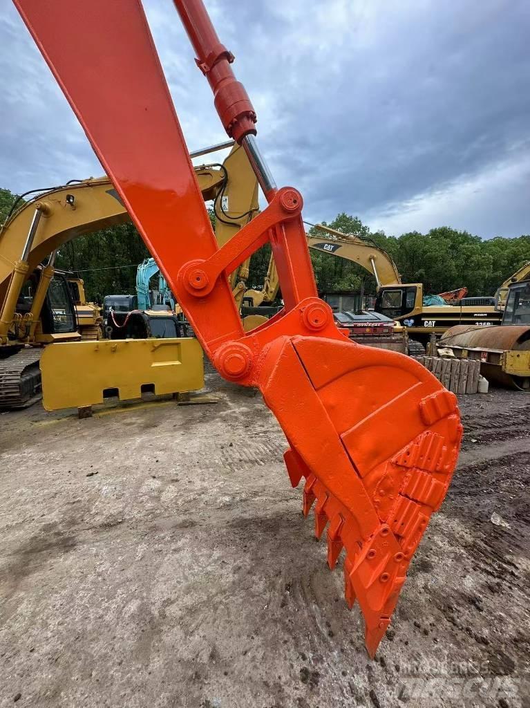 Hitachi ZX200 Escavadoras de rastos