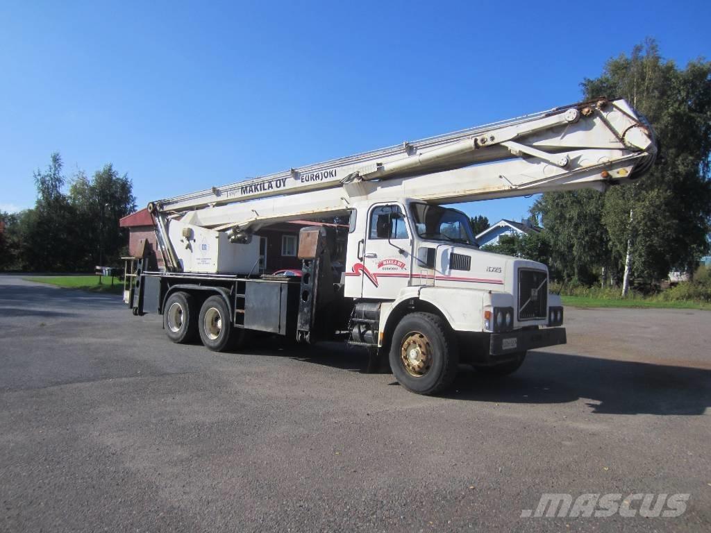 Volvo N 7 6X2 4600 Camiões grua