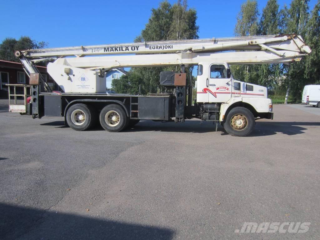 Volvo N 7 6X2 4600 Camiões grua