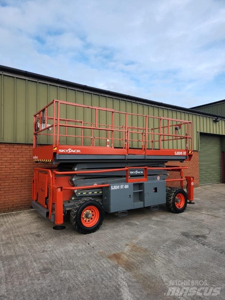 SkyJack SJ 9241 RT Elevadores de tesoura