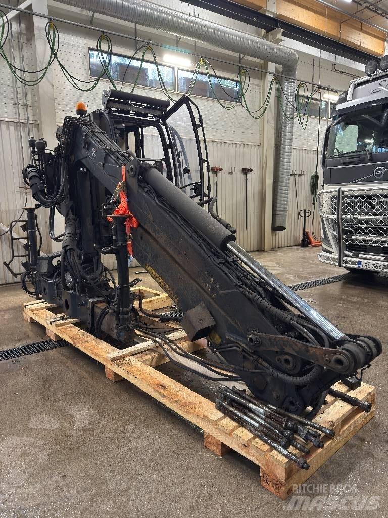 Loglift 118 S T Gruas para troncos