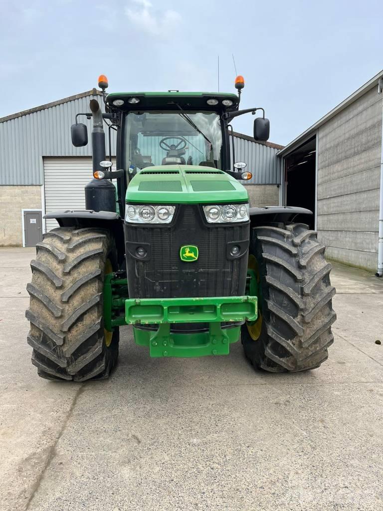 John Deere 8270 R Tratores Agrícolas usados