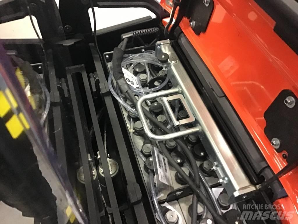 Toyota / BT SPE 140 L Empilhador para operador externo