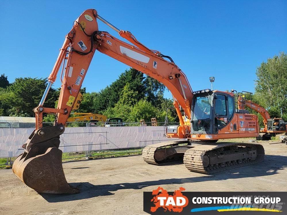 Doosan DX 225 LC-3 Escavadoras de rastos