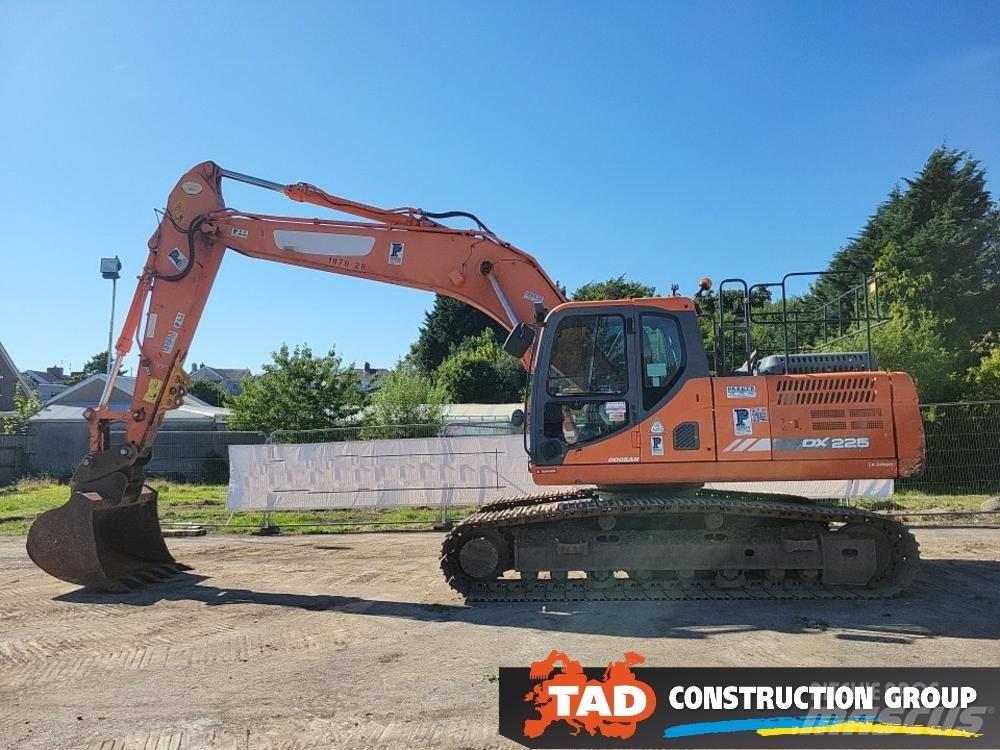 Doosan DX 225 LC-3 Escavadoras de rastos