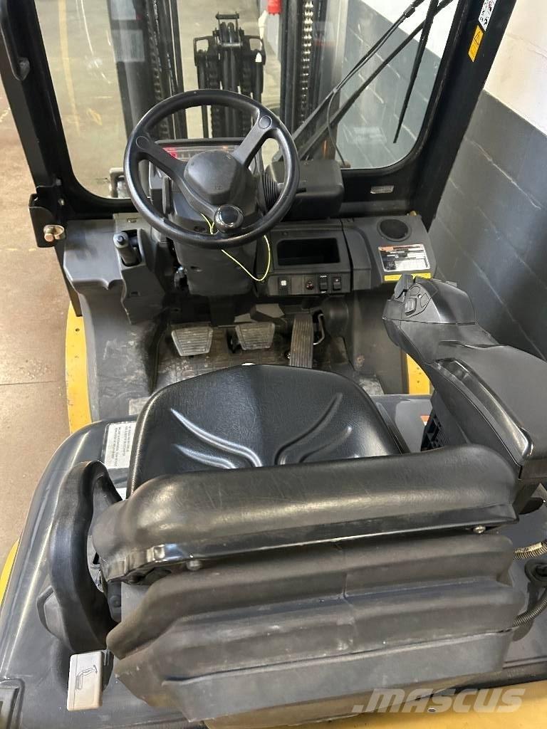 CAT GP 25 N Empilhadores a gás