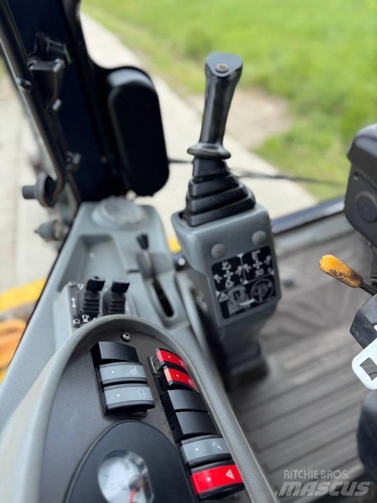 Volvo BL 71, JOYSTICK Retroescavadoras