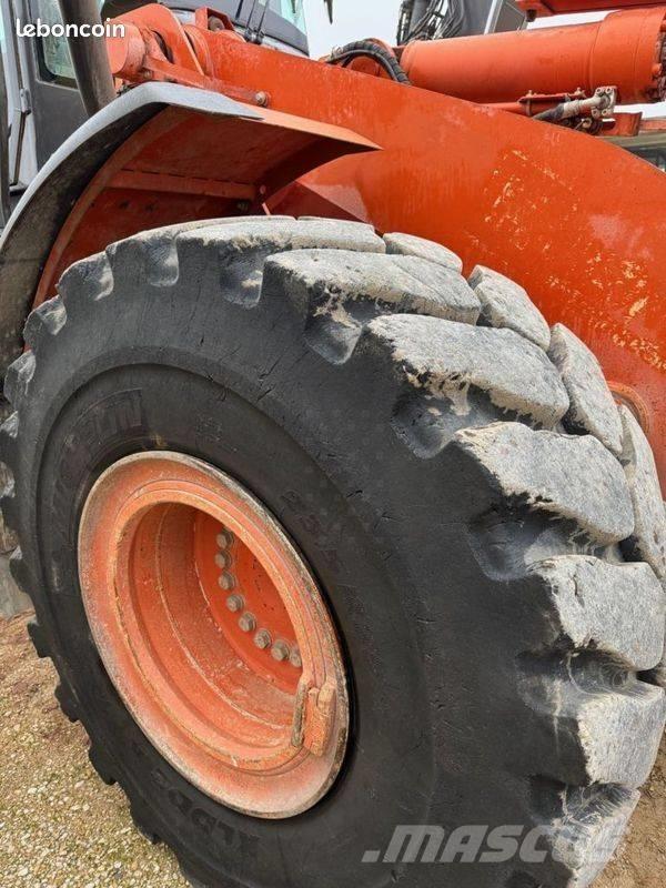 Hitachi ZW 250 Pás carregadoras de rodas