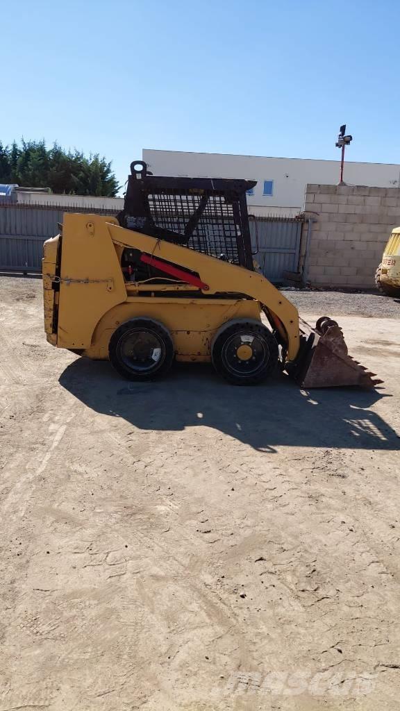 CAT 216 B Mini carregadoras