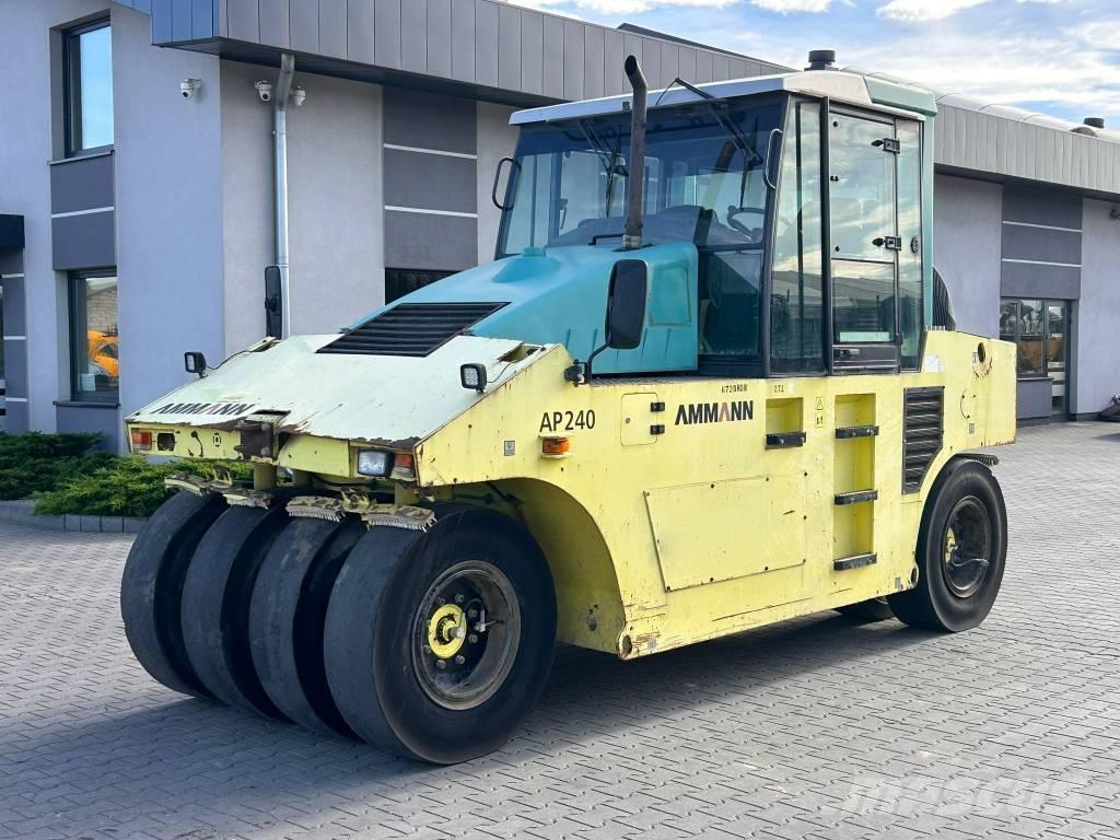 Ammann AP 240 Cilindros Compactadores de pneus