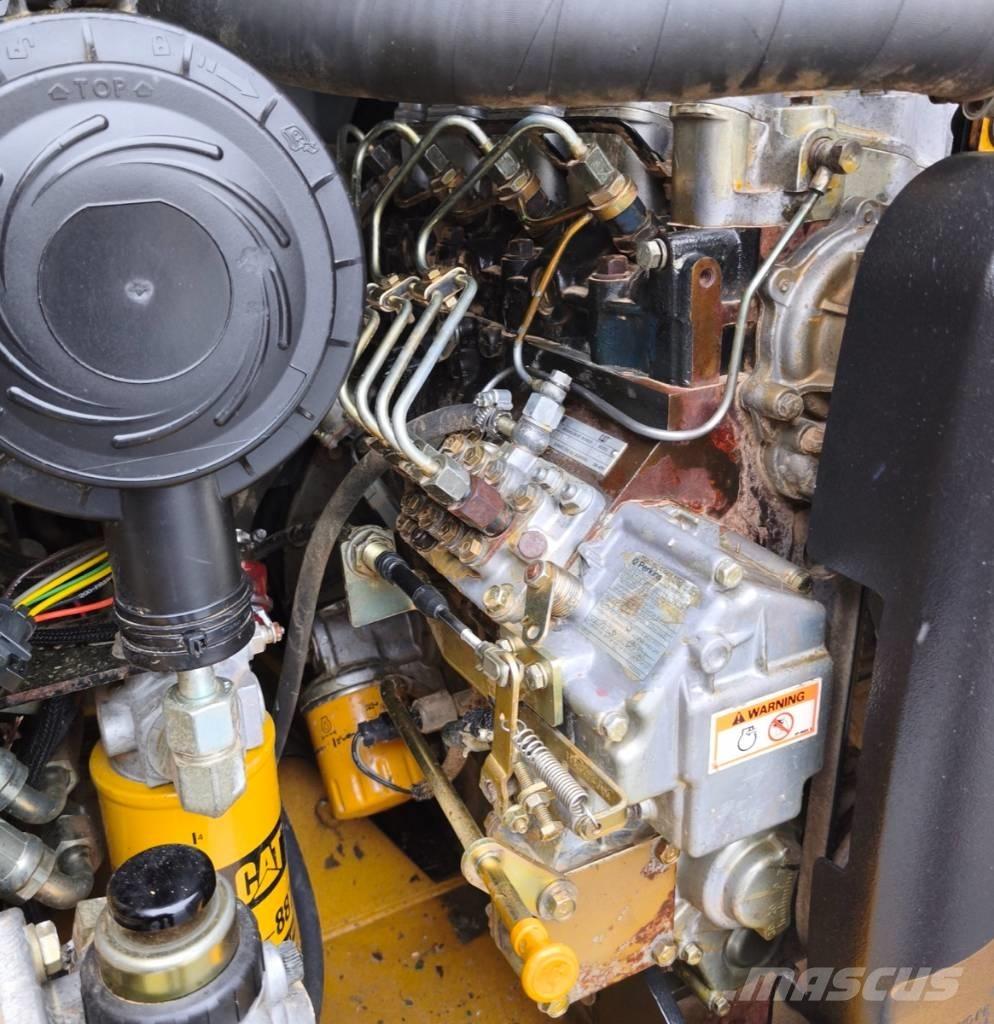 CAT 216 B Mini carregadoras