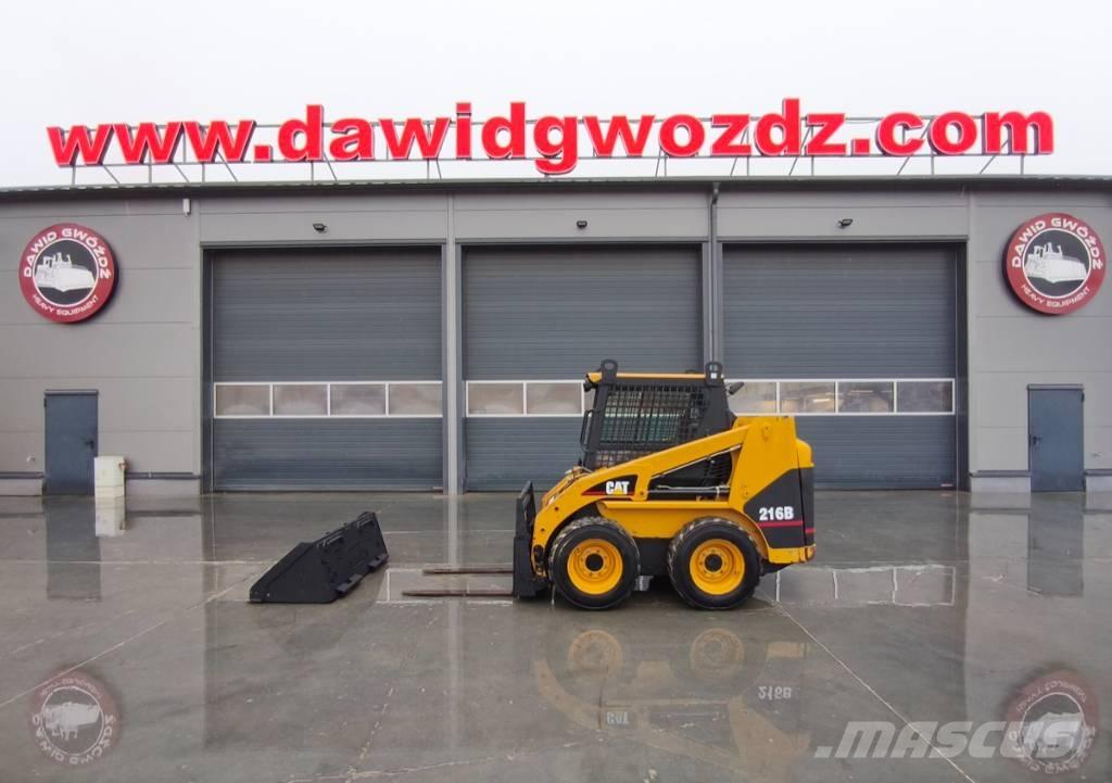 CAT 216 B Mini carregadoras