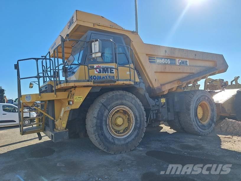 Komatsu HD605-7EO Camiőes dumper basculantes rígidos