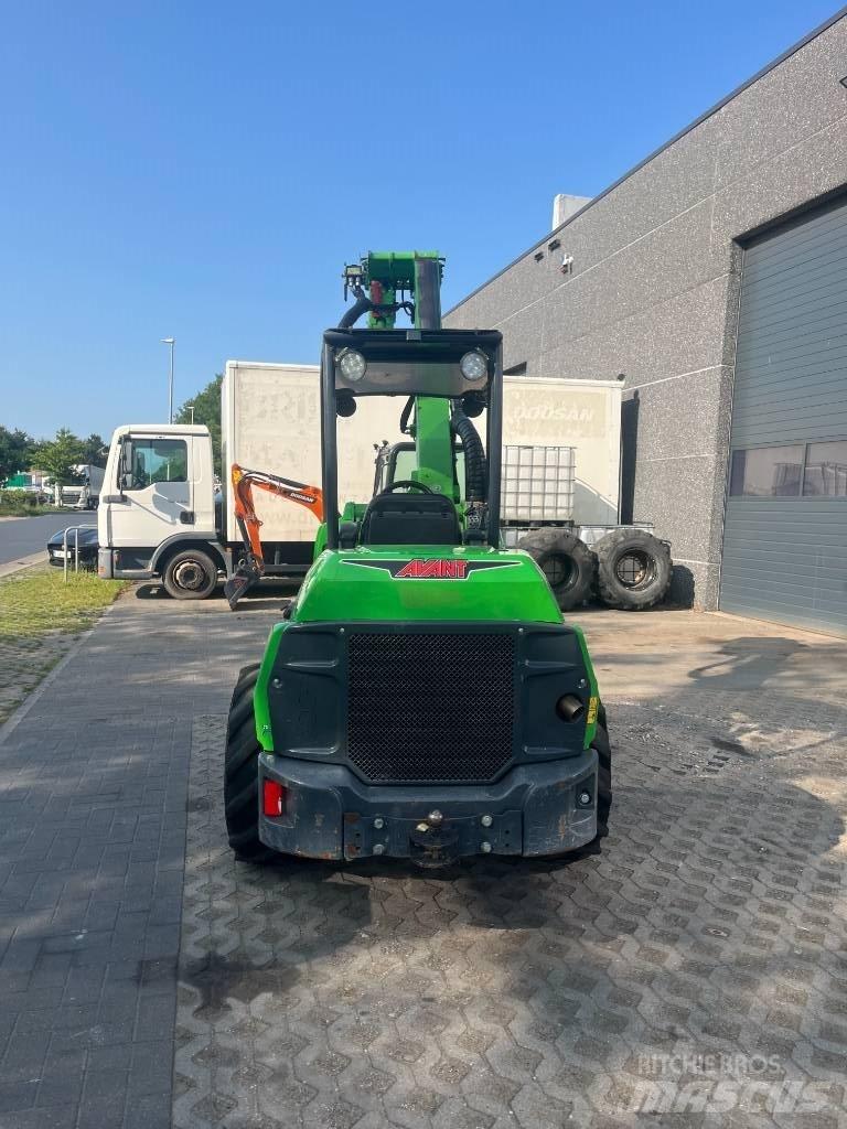 Avant 860 i Mini carregadoras