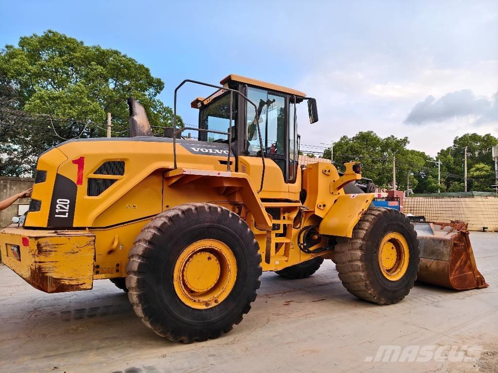 Volvo L 120 Pás carregadoras de rodas