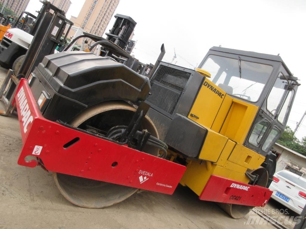 Dynapack CC421 Outros equipamentos construção via