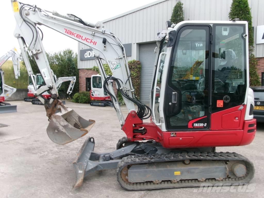 Takeuchi TB235-2 Mini Escavadoras <7t