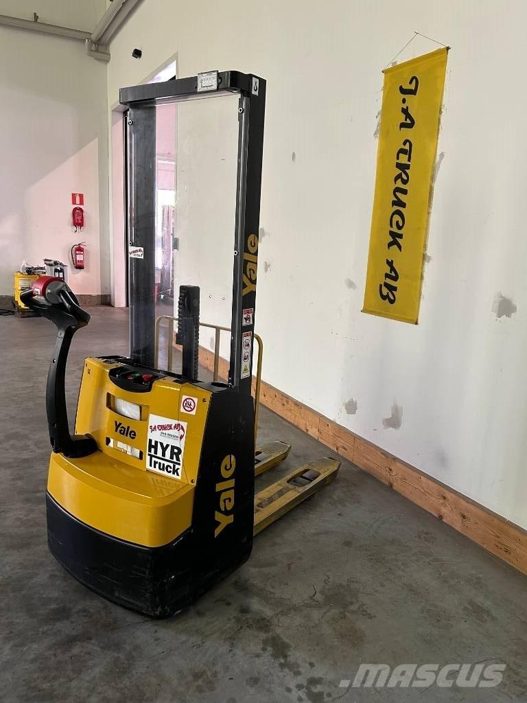 Yale MS 10 E Empilhador para operador externo
