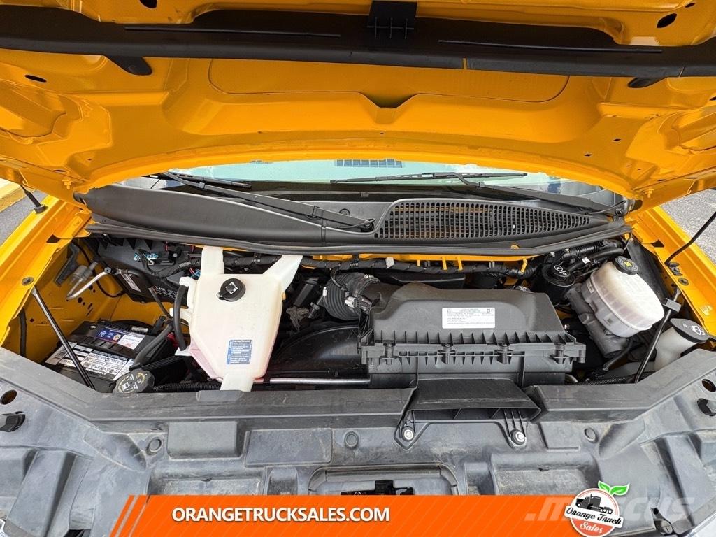GMC Savana G3500 Carrinhas de caixa fechada