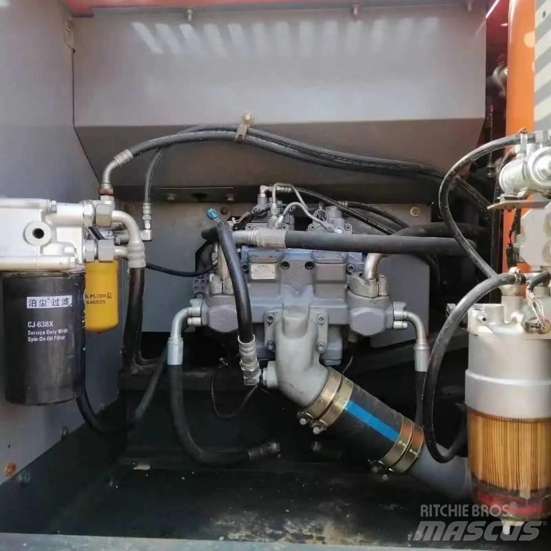 Hitachi ZX 240 Escavadoras de rastos