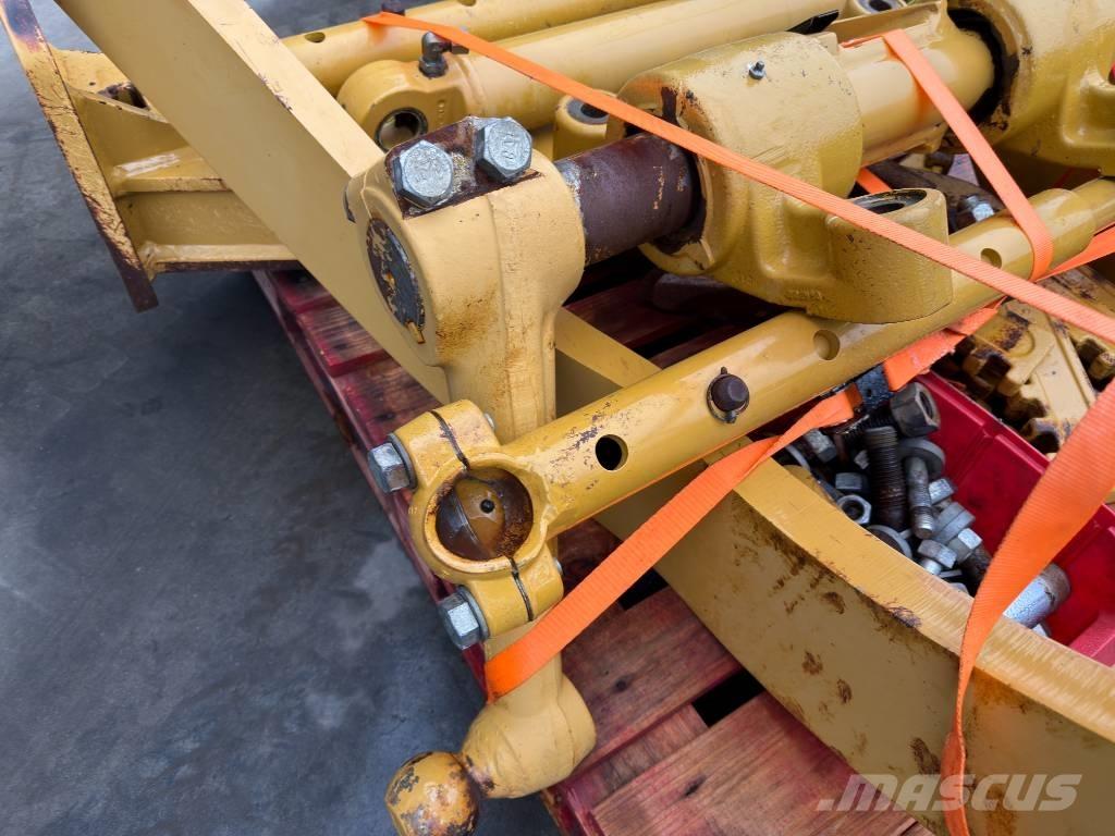 CAT 140H / 140M Escarificadores